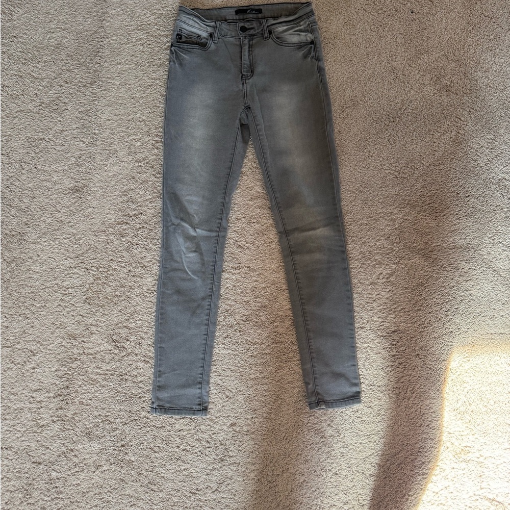 KanCan Women's Light Gray Skinny Jeans